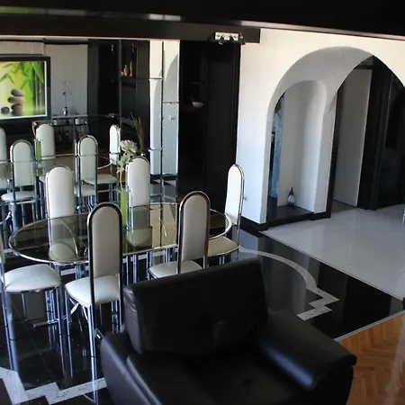 Apartament Tina *
